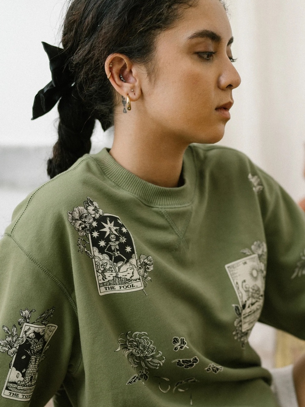 Olive Tarot Sweatshirt & Jogger Set